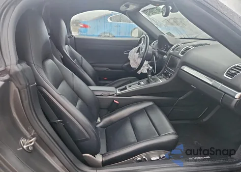 2015 Porsche Boxster z USA, uszkodzony, nr VIN WP0CA2A8XFS120850